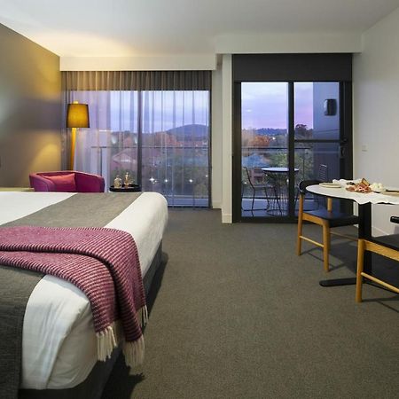 East Hotel And Apartments Canberra Ngoại thất bức ảnh