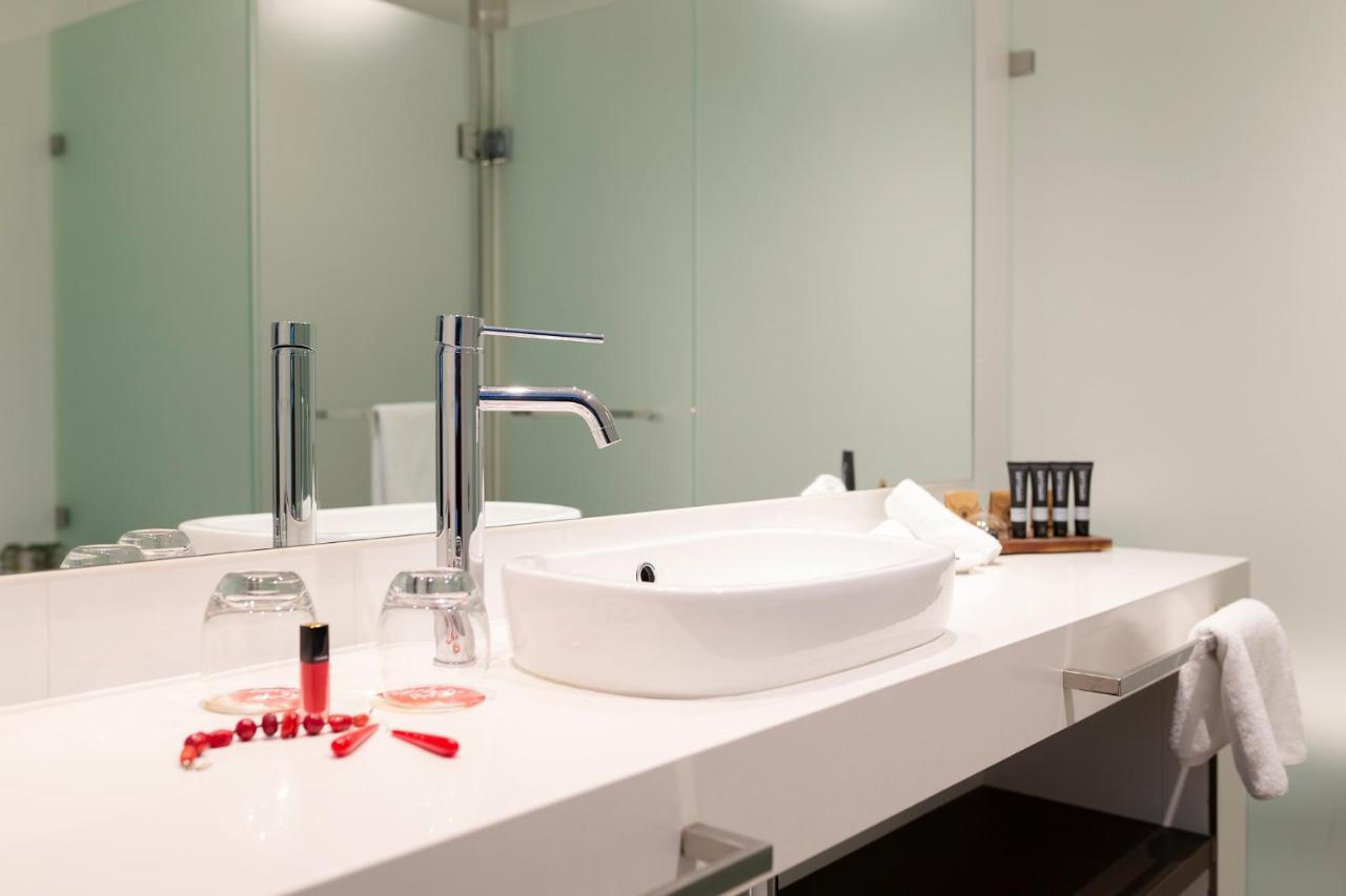 East Hotel And Apartments Canberra Ngoại thất bức ảnh