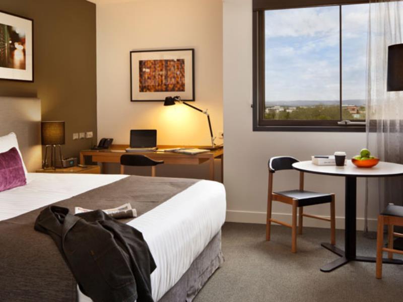 East Hotel And Apartments Canberra Ngoại thất bức ảnh