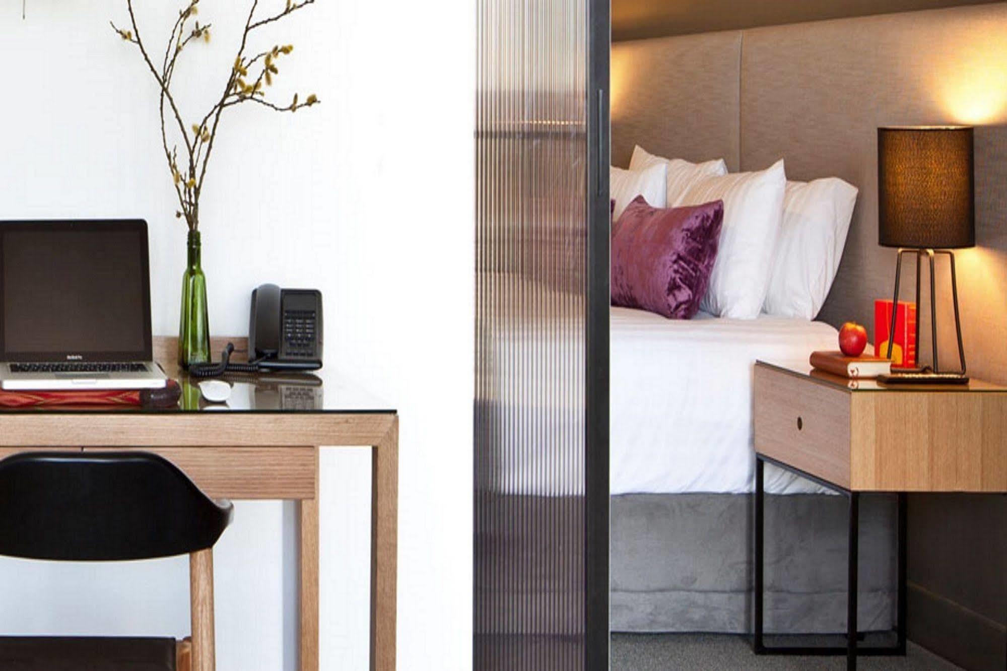 East Hotel And Apartments Canberra Ngoại thất bức ảnh